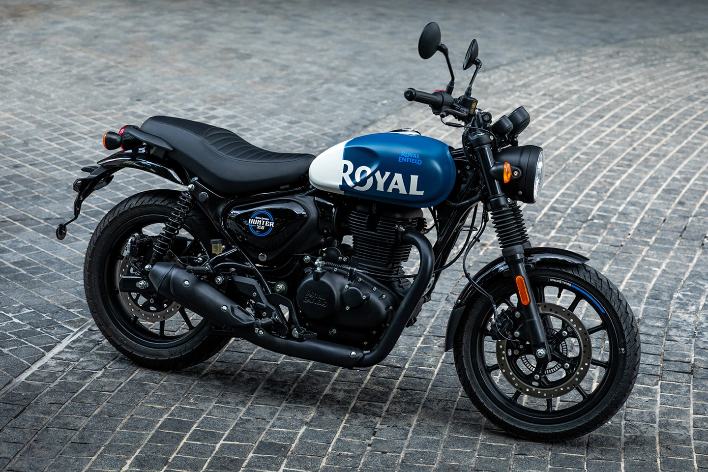 Discover the cost of the Royal Enfield Bullet 350 in India - everything you need to know about its price!